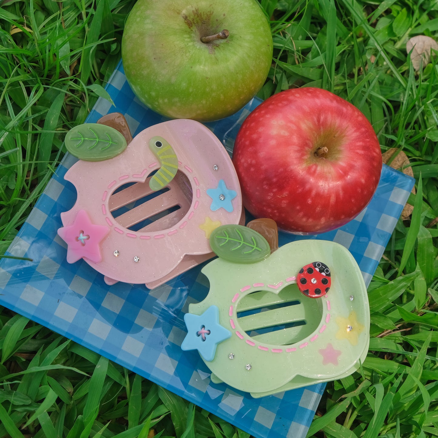 Chompy Apple Duo!