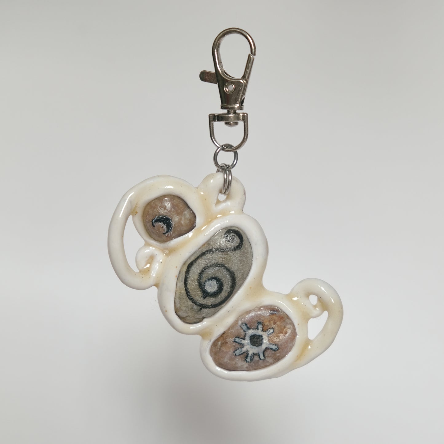Pebblebly Friend? : Dying Sun Keychain 01