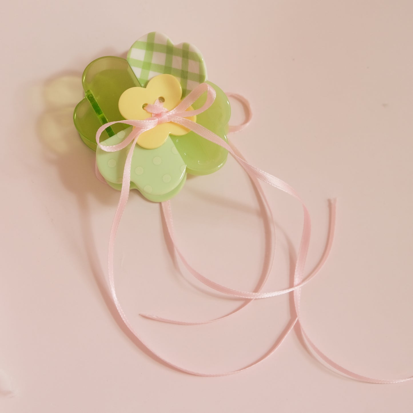 Clover Button Hair Claw