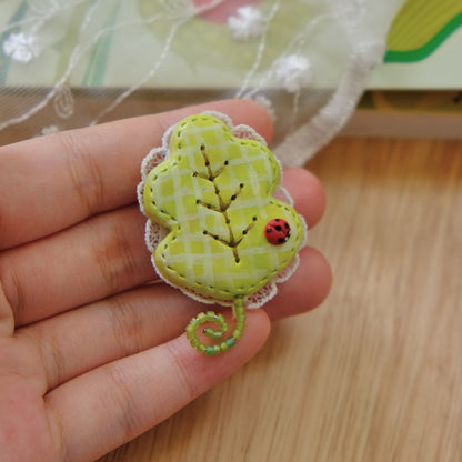 Tiny ClayQuilt Accessories: Ladybug in My Yard Collection