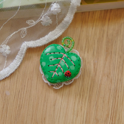 Tiny ClayQuilt Accessories: Ladybug in My Yard Collection