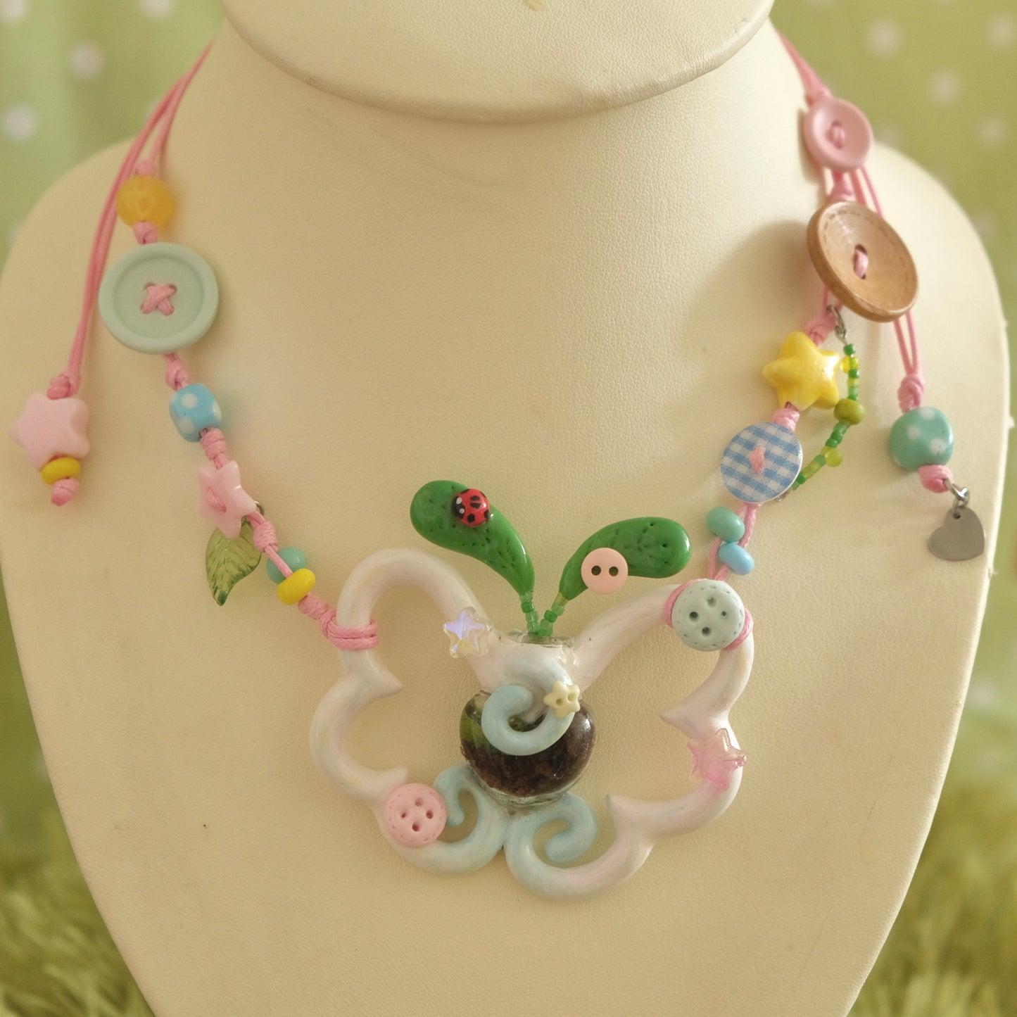Hearterrarium Necklace