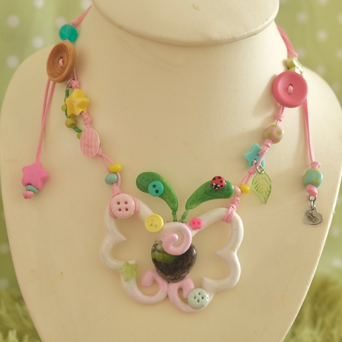 Hearterrarium Necklace