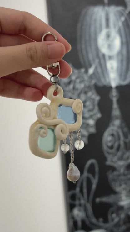 Pebblebly Friend? : Dying Sun Keychain 07