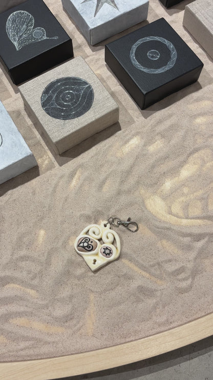 Pebblebly Friend? : Dying Sun Keychain 08